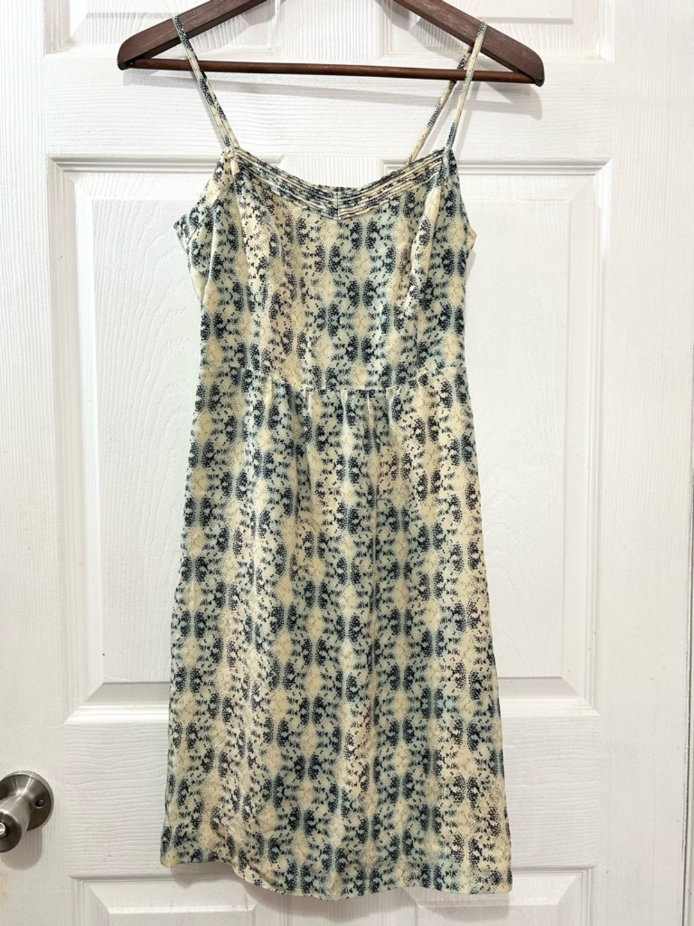 Anthropologie Moulinette Soeurs Cream and Navy Floral Wedding Guest Dress Size 4